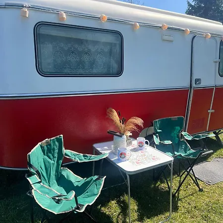 Campingplatz Przyczepa Retro *