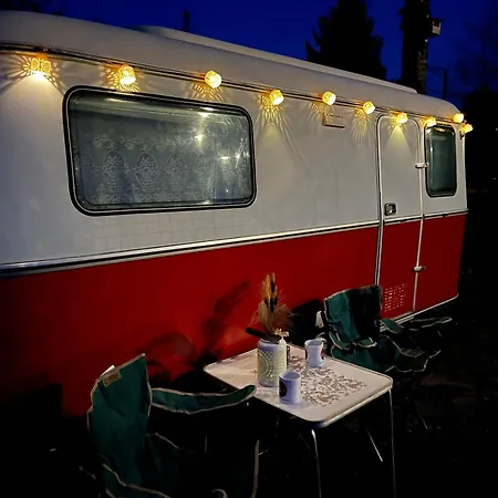 Campingplatz Przyczepa Retro *